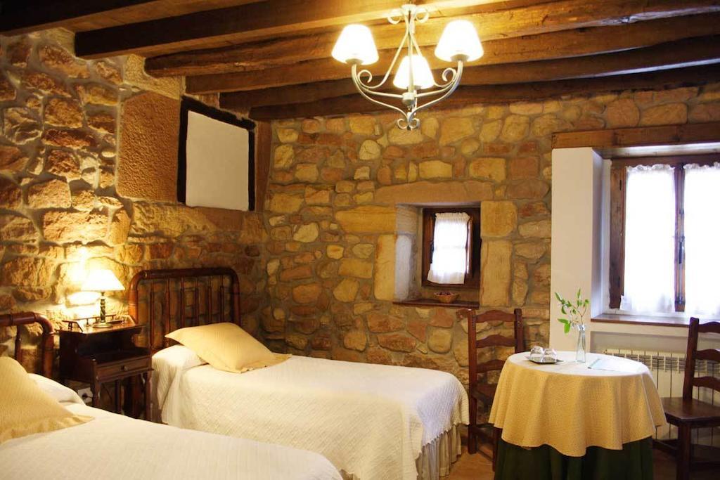 Casa Velarde Hotell Torrelavega Rum bild