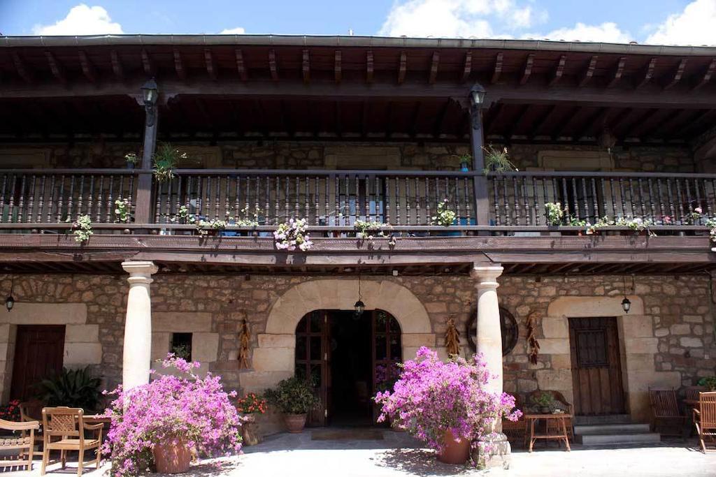 Casa Velarde Hotell Torrelavega Exteriör bild